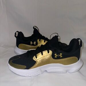 Never Worn Under Armour Flow FUTR X-3